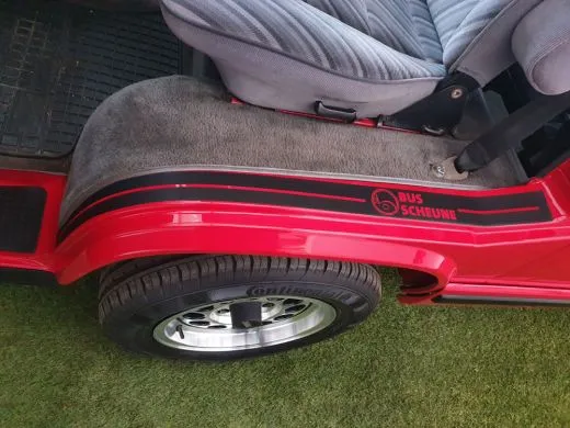 VW Bus T3 Aufkleber für Einstieg vorne li. & re. - Kantenschutz