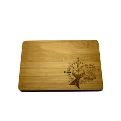 VW Bus T6 - Die Welt ist zu groß - Frühstücksbrettchen aus FSC®-zertifiziertem Bambus